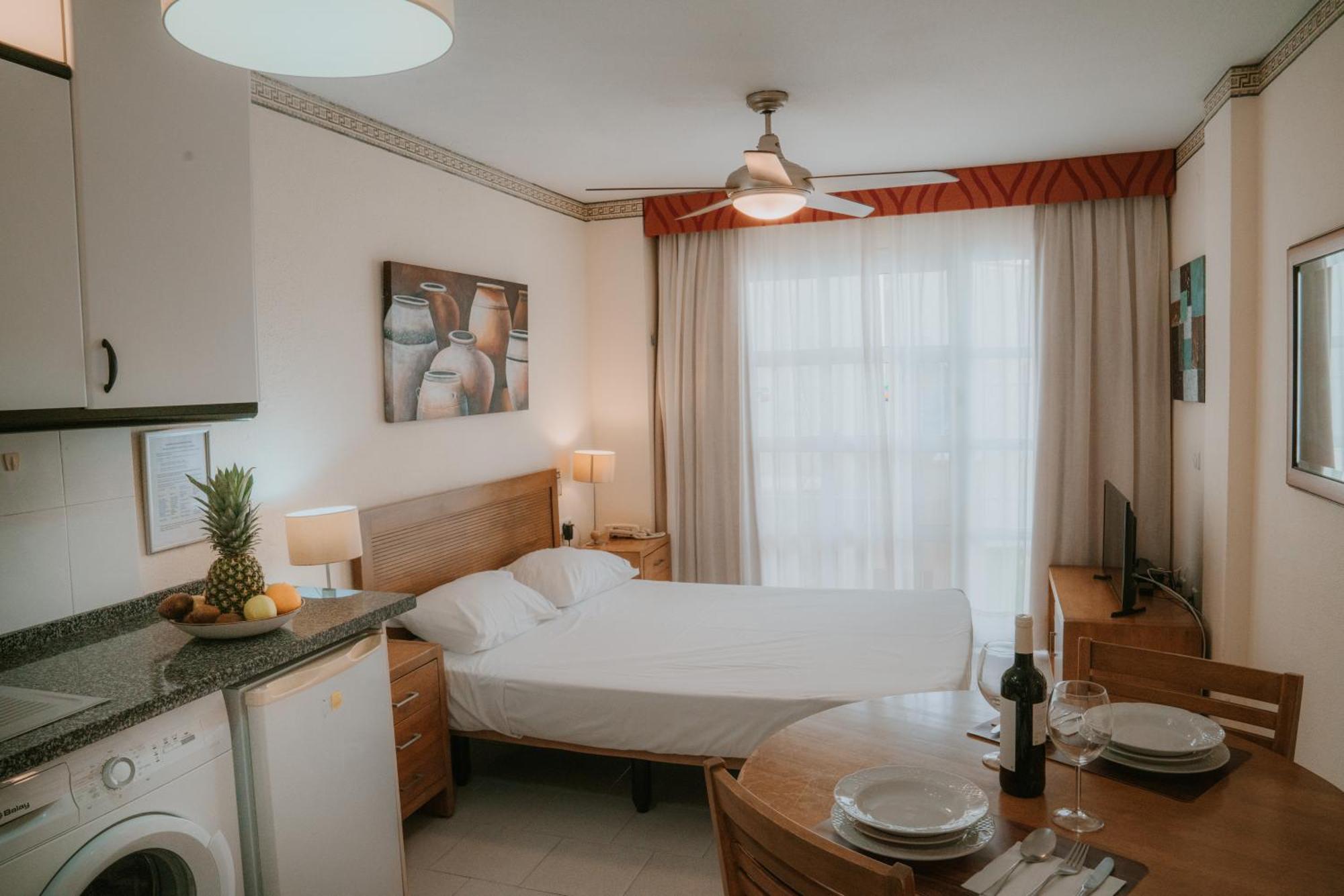 Crown Resorts Club Marbella La Cala De Mijas Kültér fotó